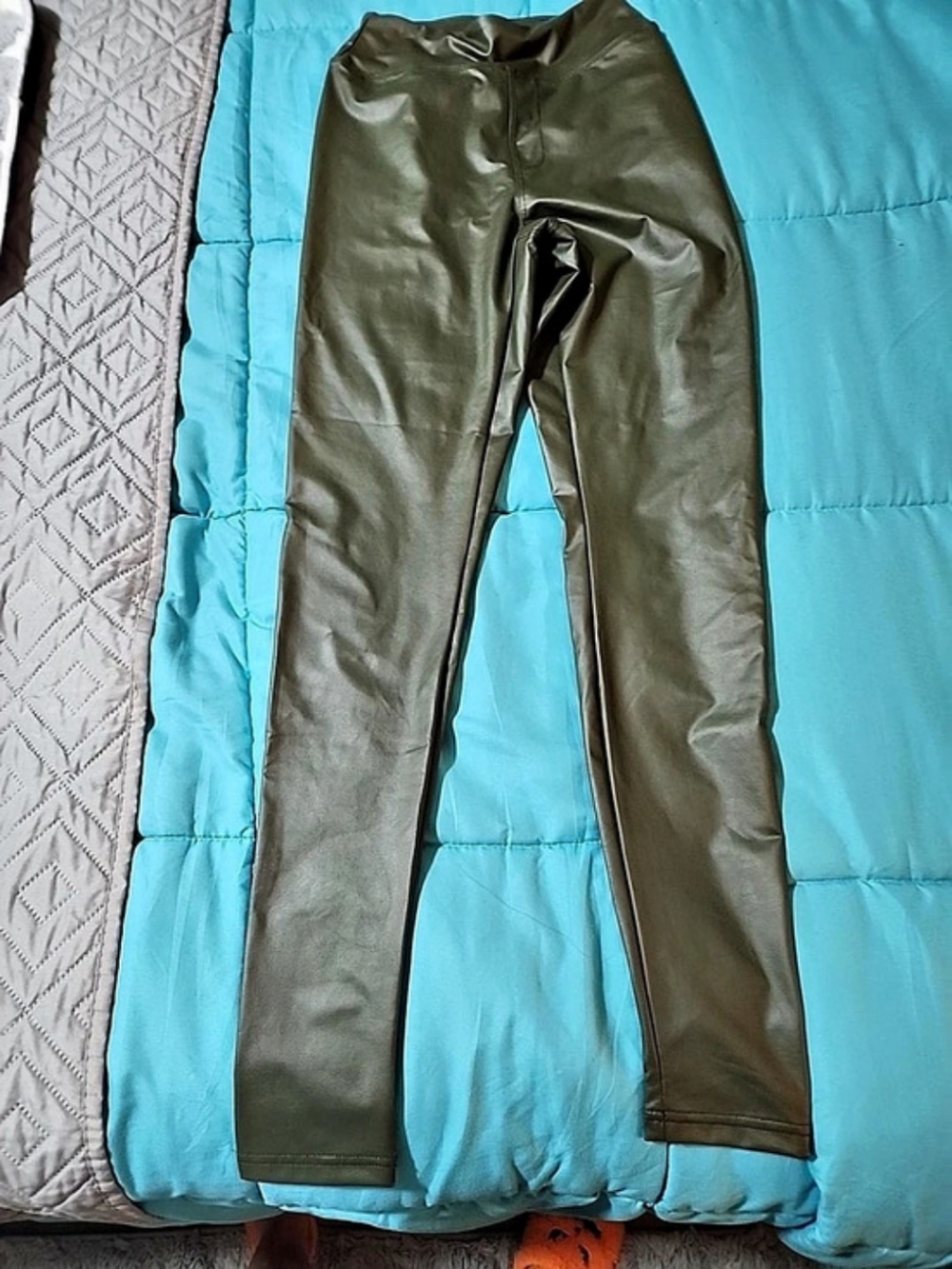 Commando Faux Patent Leather Legging Green